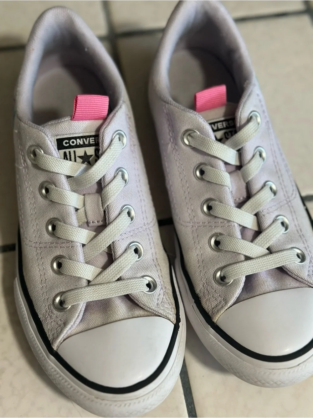 Converse Kids Low Top Canvas Sneakers in Light Gray with Pink Pull Tab